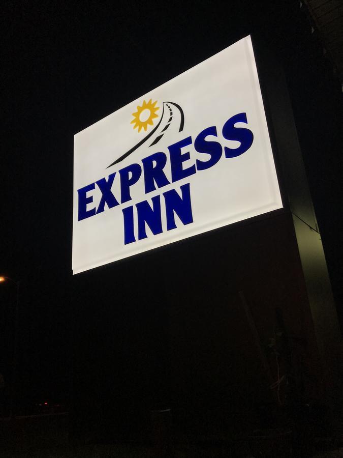 Express Inn Lafayette Bagian luar foto