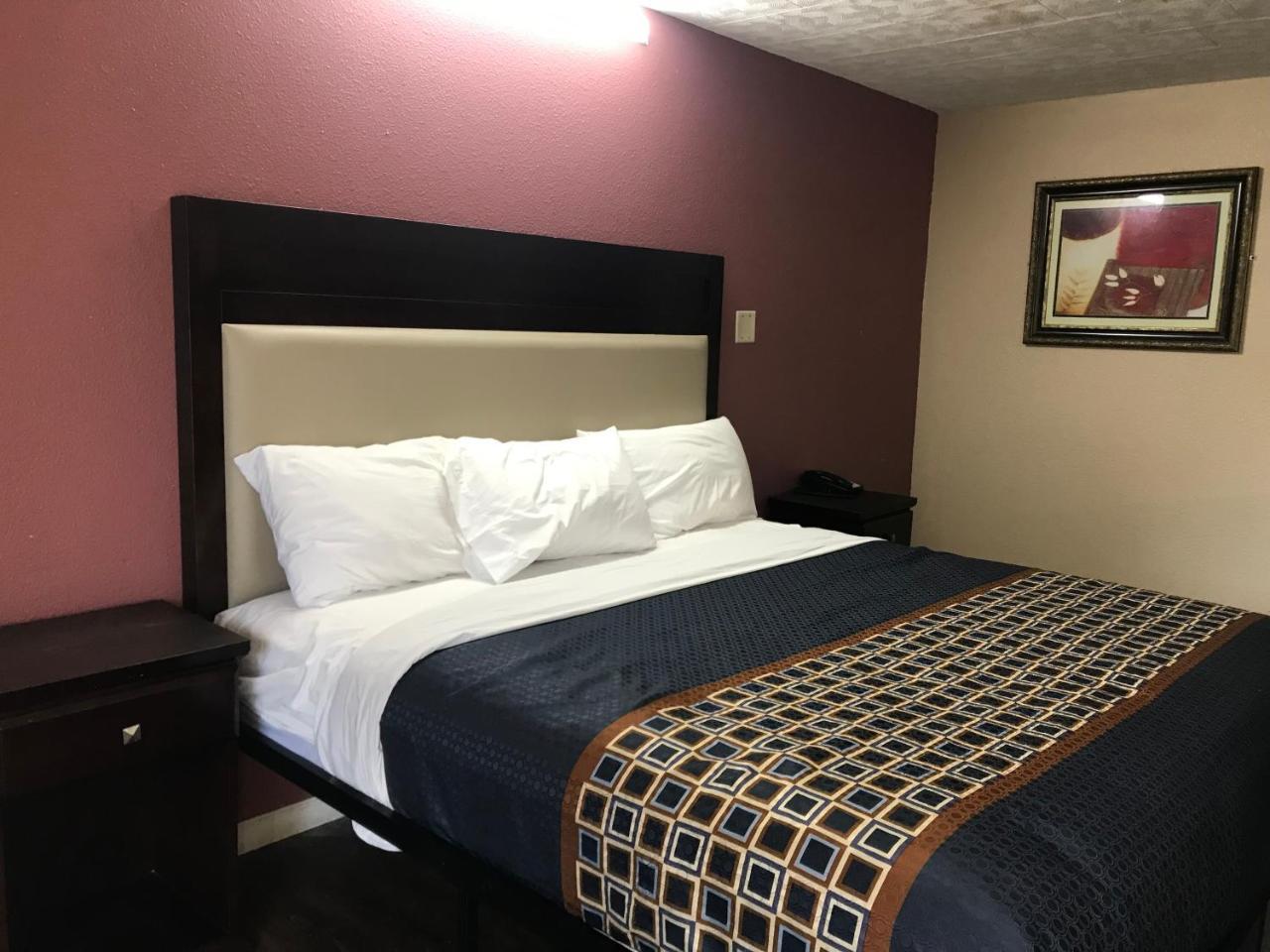 Express Inn Lafayette Bagian luar foto