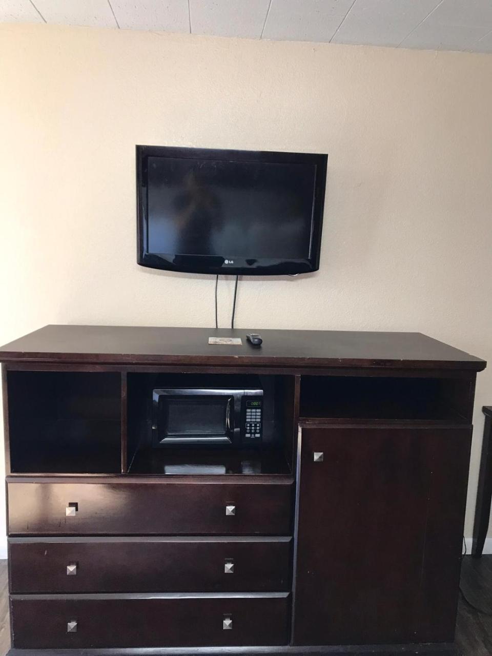 Express Inn Lafayette Bagian luar foto